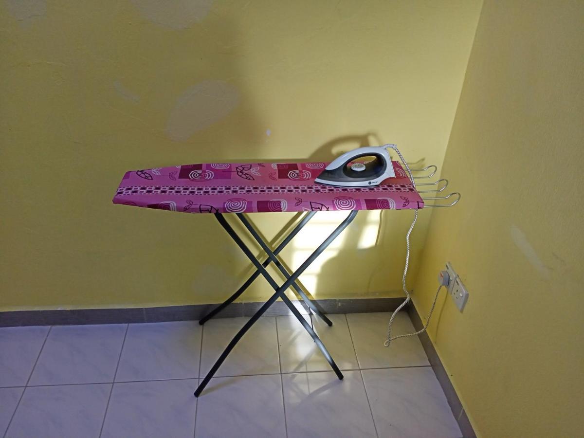 Holiday Home Bagan Lalang 5 Aircon กำปง บากัน ลาลัง ภายนอก รูปภาพ