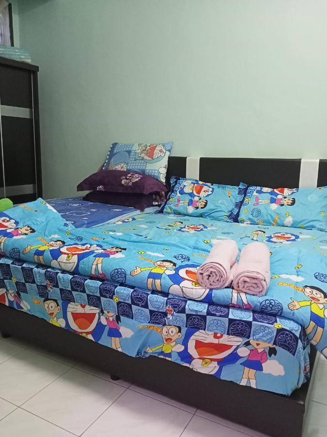 Holiday Home Bagan Lalang 5 Aircon กำปง บากัน ลาลัง ภายนอก รูปภาพ