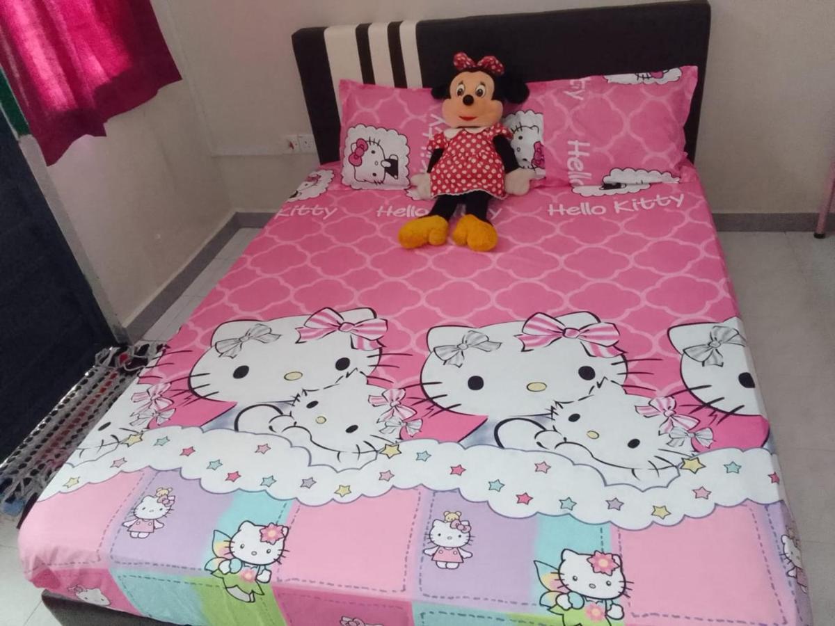 Holiday Home Bagan Lalang 5 Aircon กำปง บากัน ลาลัง ภายนอก รูปภาพ