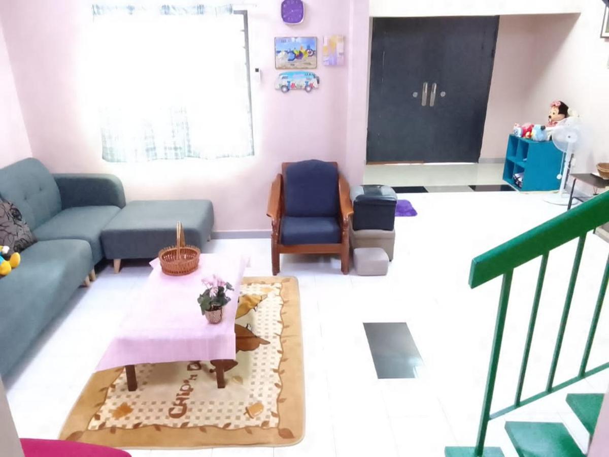Holiday Home Bagan Lalang 5 Aircon กำปง บากัน ลาลัง ภายนอก รูปภาพ